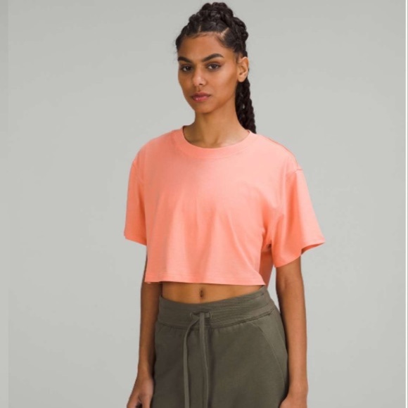 Lululemon All Yours Cropped T-Shirt in Sunny Coral Size 4 W3GCGS - Picture 1 of 9
